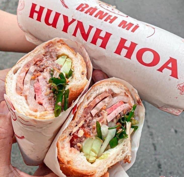 Bánh mì Huỳnh Hoa